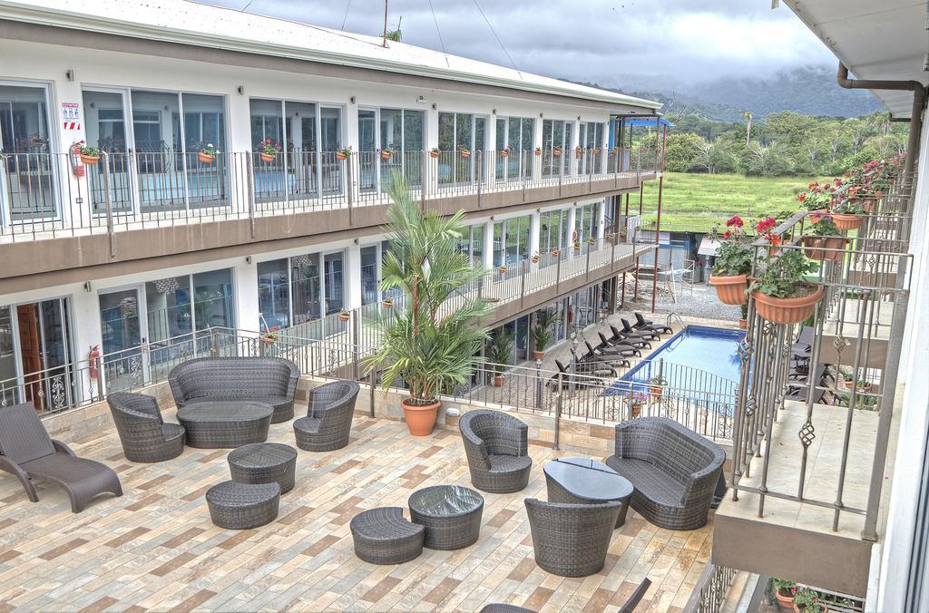 Beachfront Hotel Tramonto ハコ エクステリア 写真