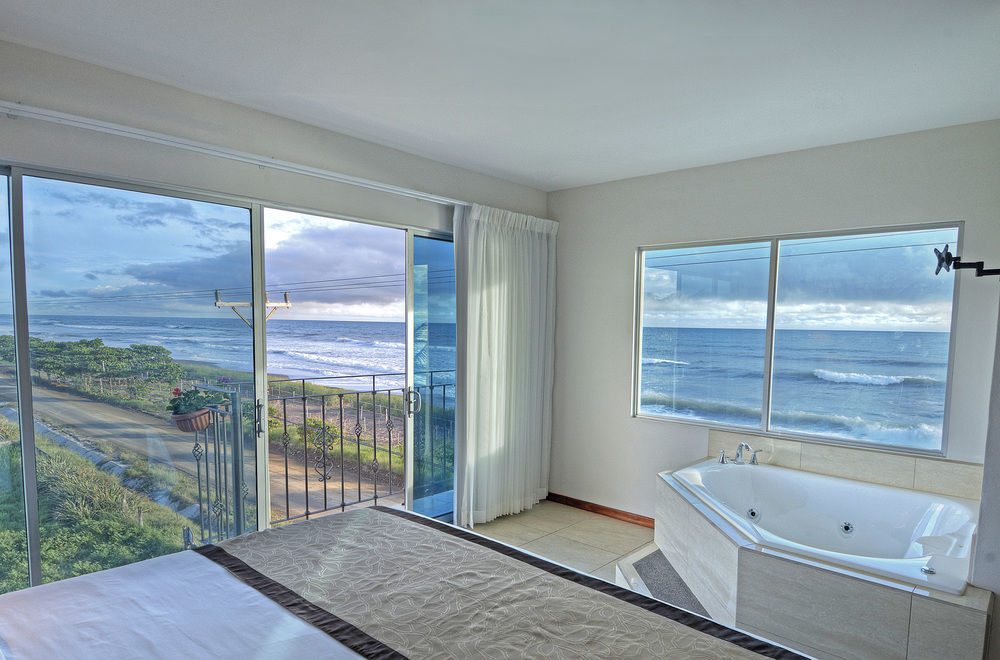 Beachfront Hotel Tramonto ハコ エクステリア 写真