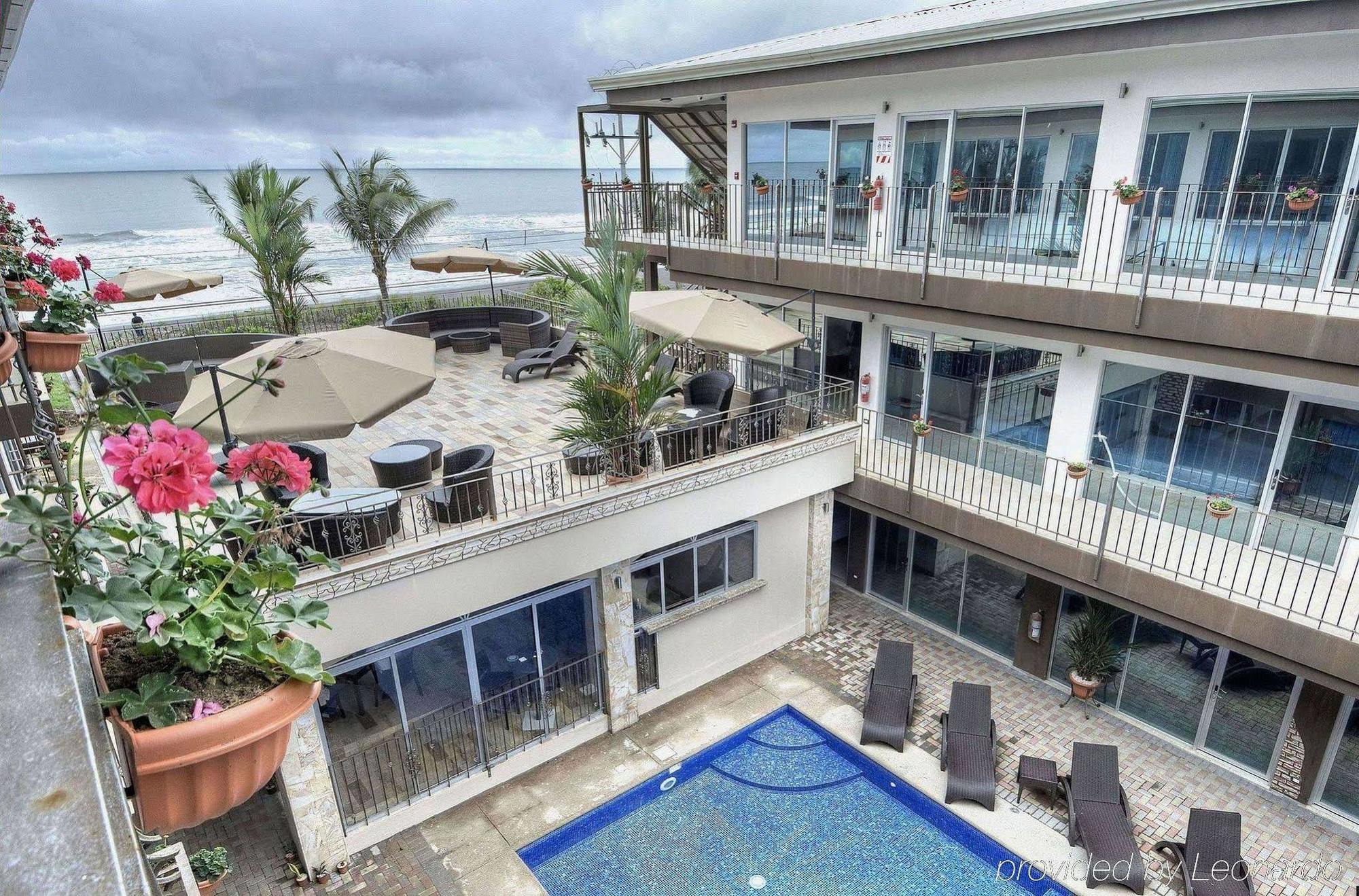 Beachfront Hotel Tramonto ハコ エクステリア 写真
