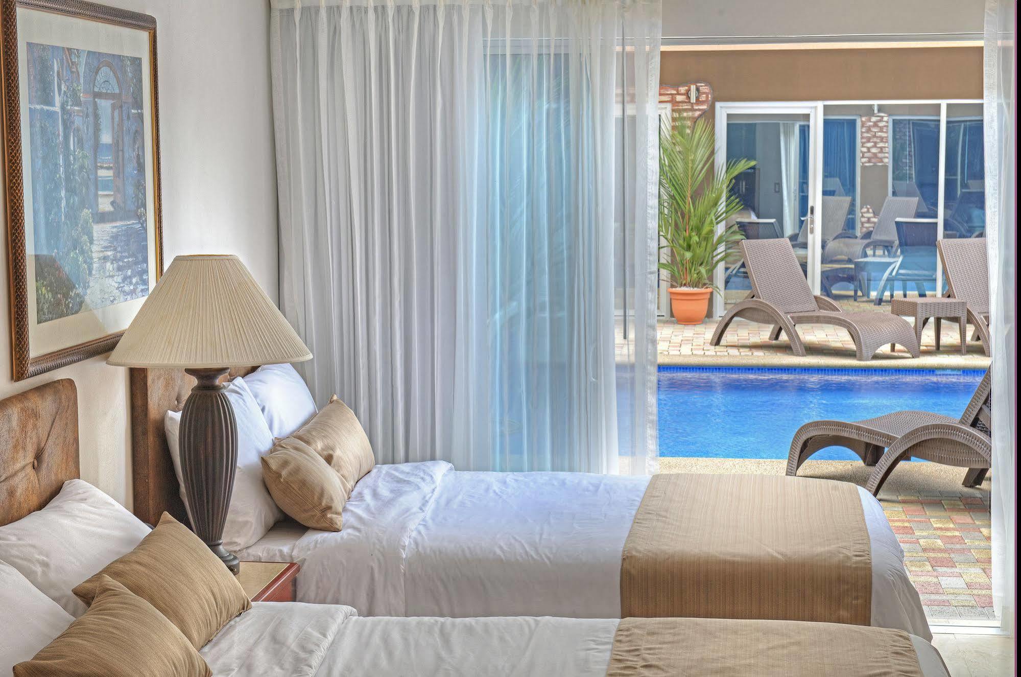 Beachfront Hotel Tramonto ハコ エクステリア 写真