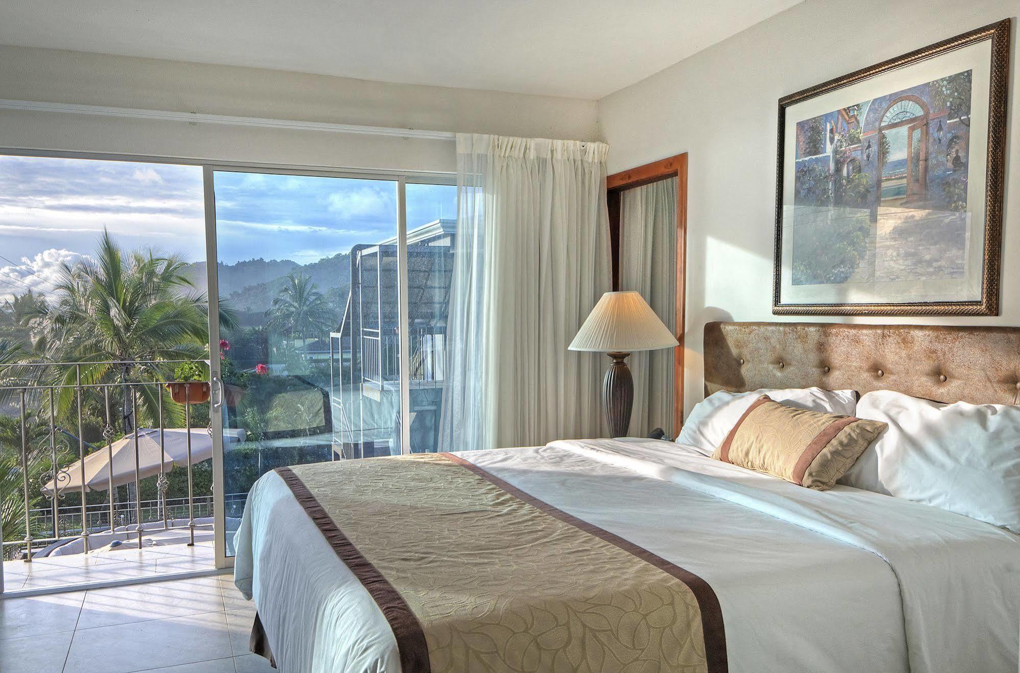 Beachfront Hotel Tramonto ハコ エクステリア 写真
