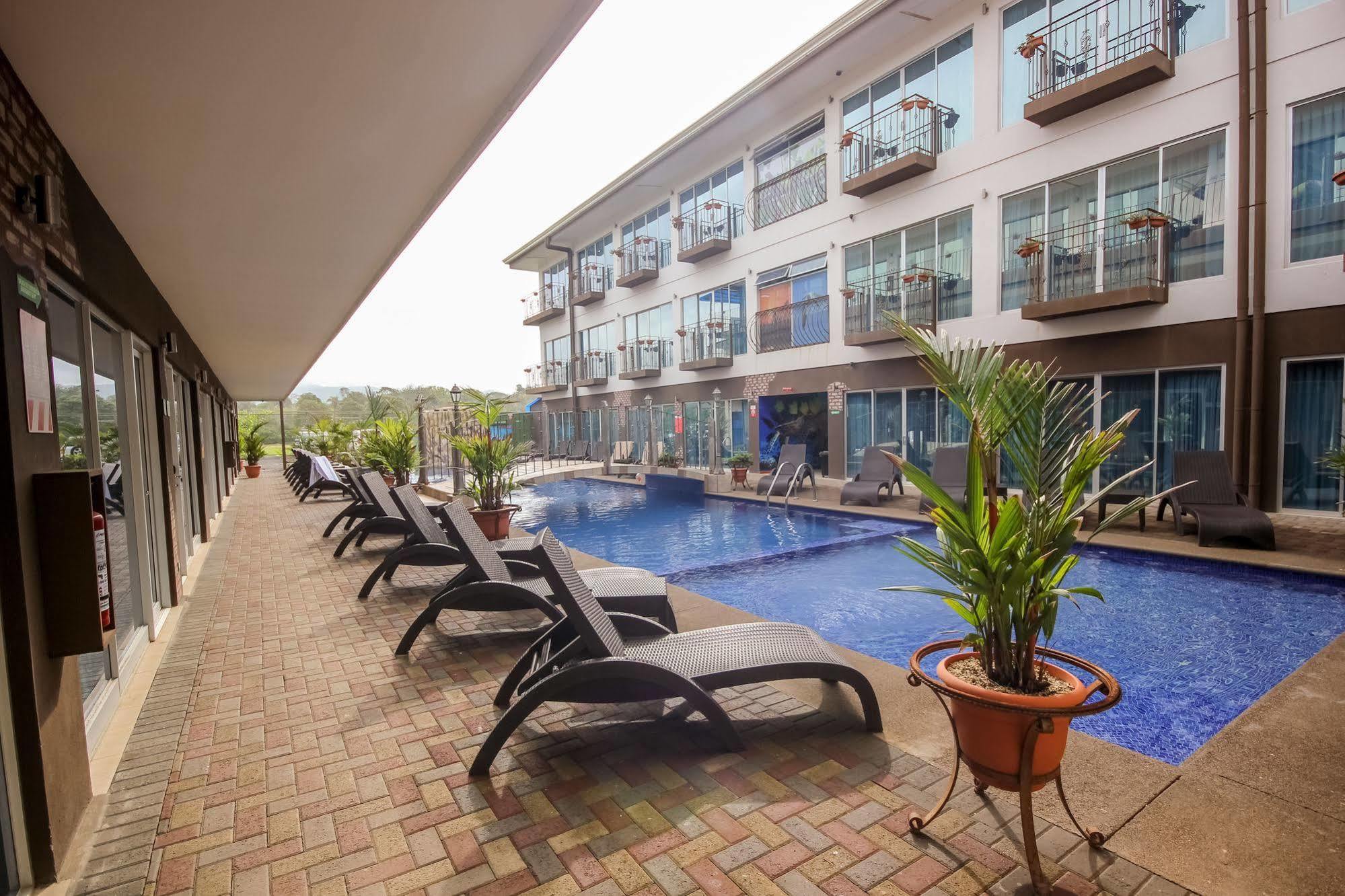 Beachfront Hotel Tramonto ハコ エクステリア 写真
