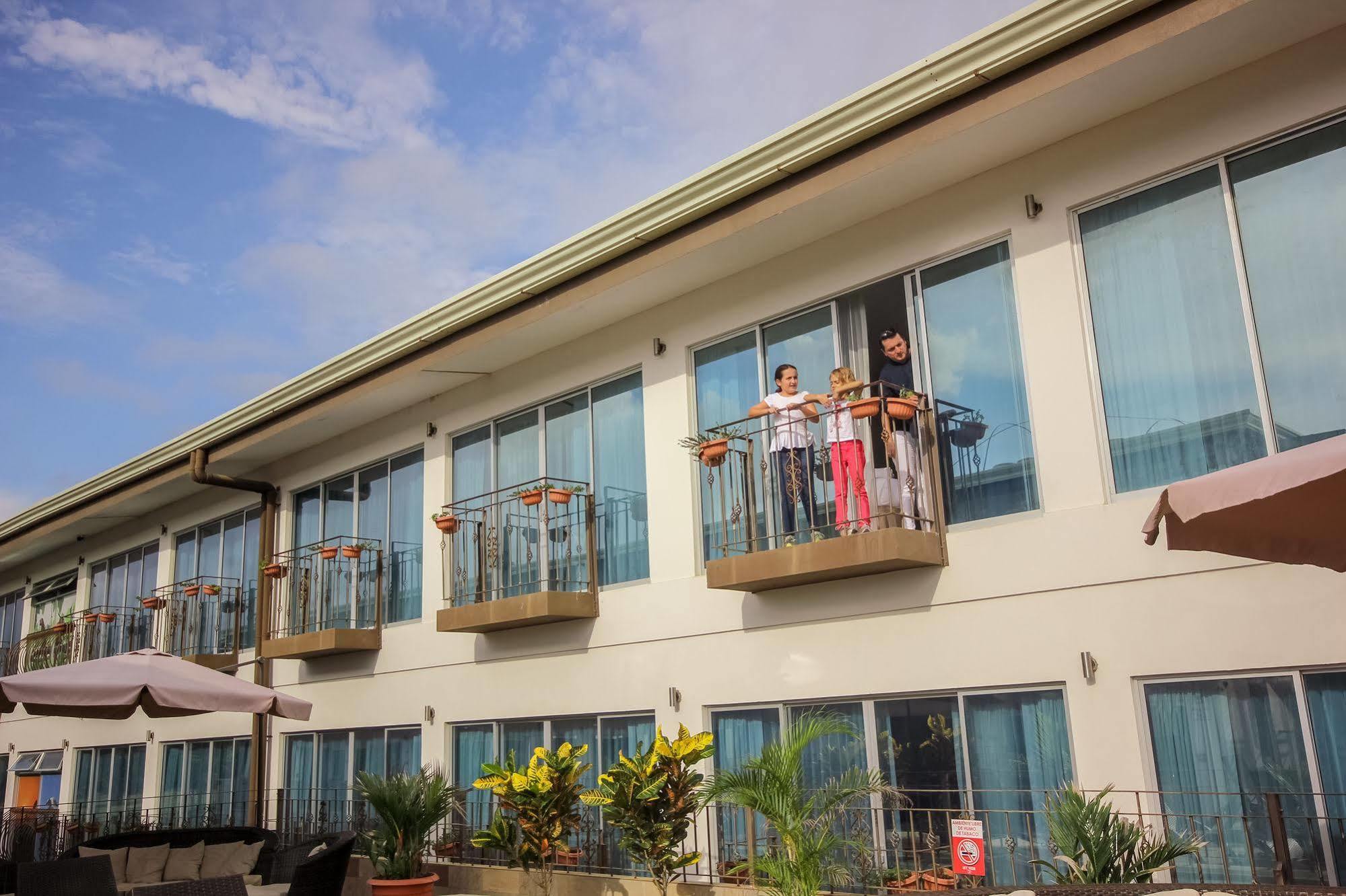 Beachfront Hotel Tramonto ハコ エクステリア 写真